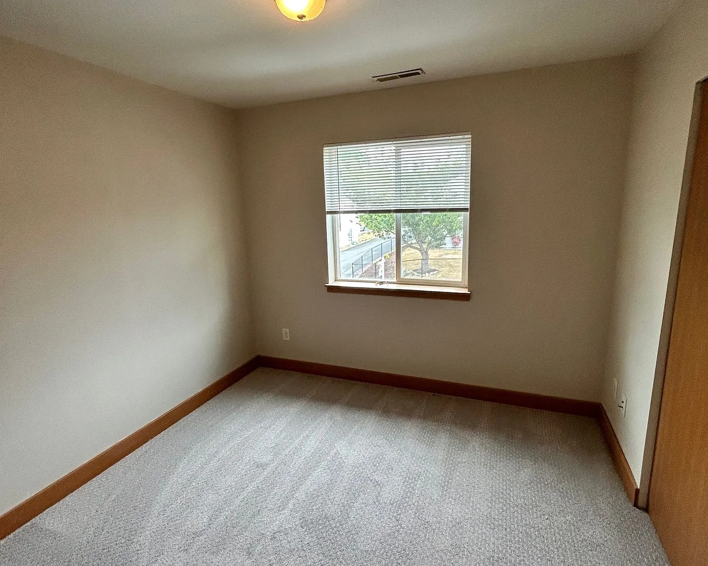 285 15th St 4 plex — Photo 2