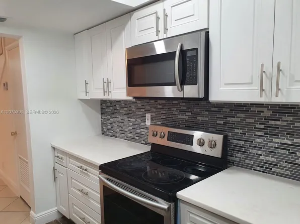 3551 NW 95th Ter APT 303, Fort Lauderdale, FL 33351