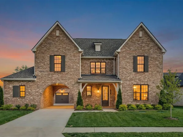 7304 Crowell Dr, College Grove, TN 37046