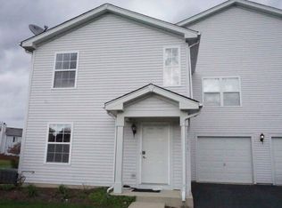 2580 Dickens Ct, Aurora, IL 60503
