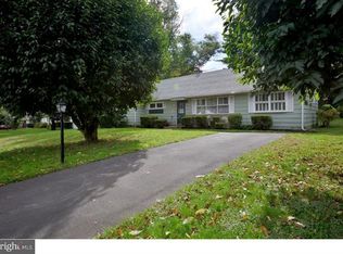 748 Elizabeth Rd, Jenkintown, PA 19046