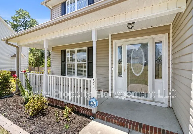 65 Grover Pl — Photo 2
