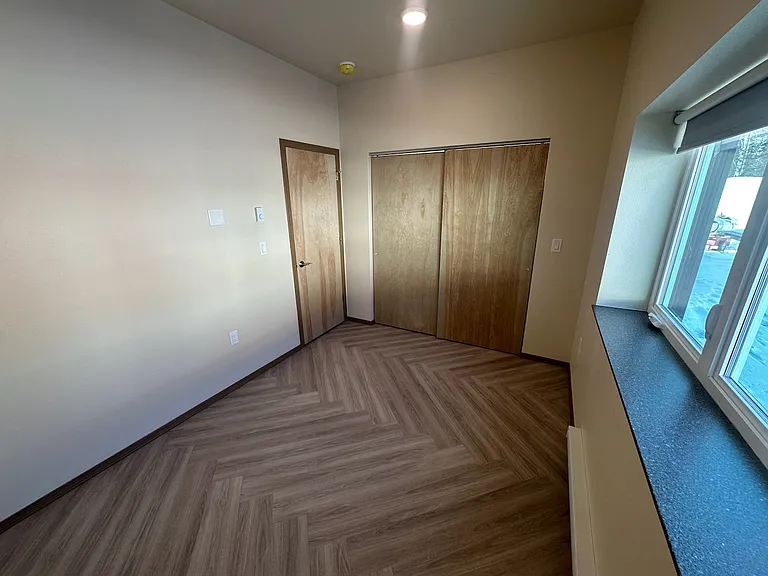 Bedroom, showing closet