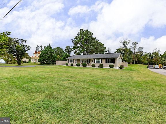 4th image of 467 Brooke Rd