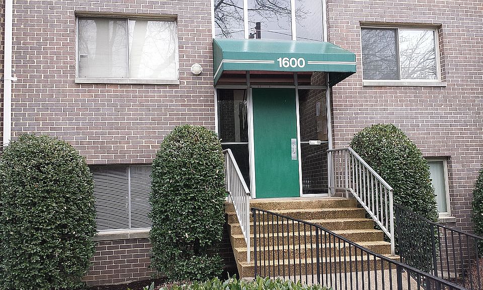 1st image of 1600 Renate Dr APT 101