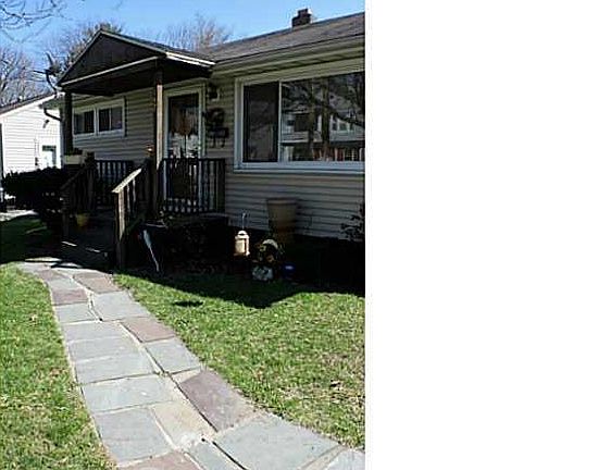 3rd image of 147 Belle Ave