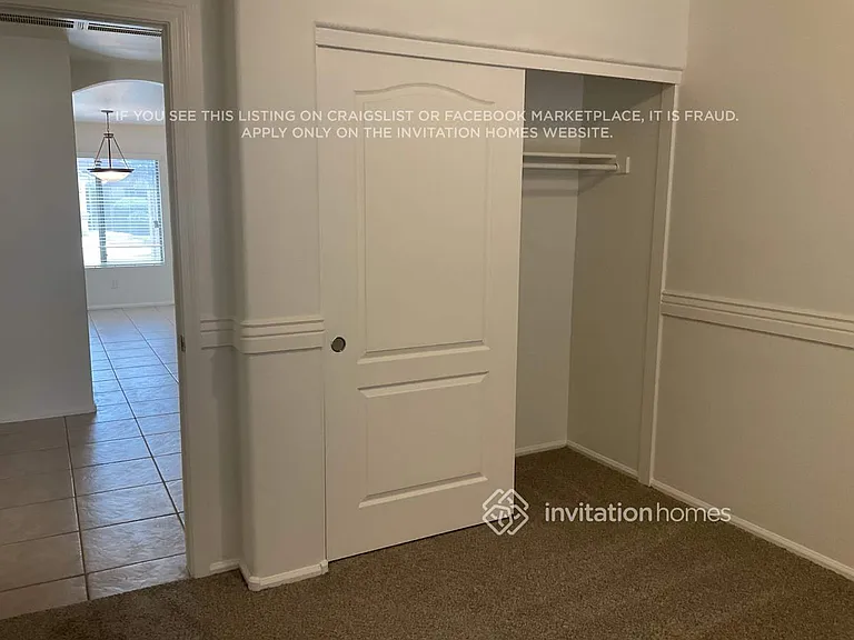13127 W Port Royale Ln — Photo 11