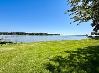 3700 Casco Ave, Wayzata, MN 55391