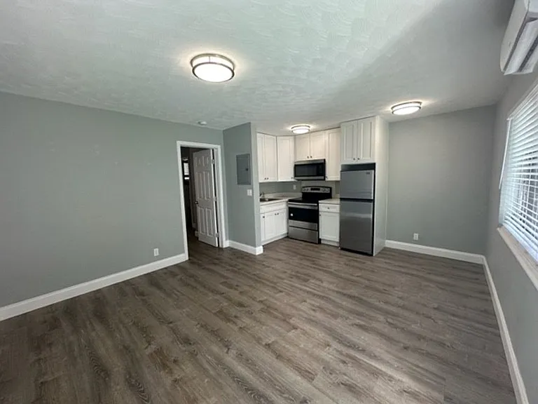 4246&4300 Seagrape Dr #4249-4301 — Photo 1