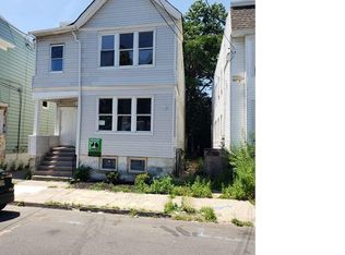 195 21st St #2, Irvington, NJ 07111