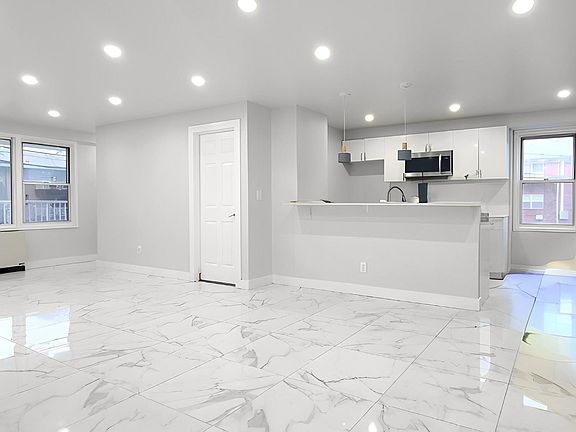 3rd image of 748-772 N Broad St #1H