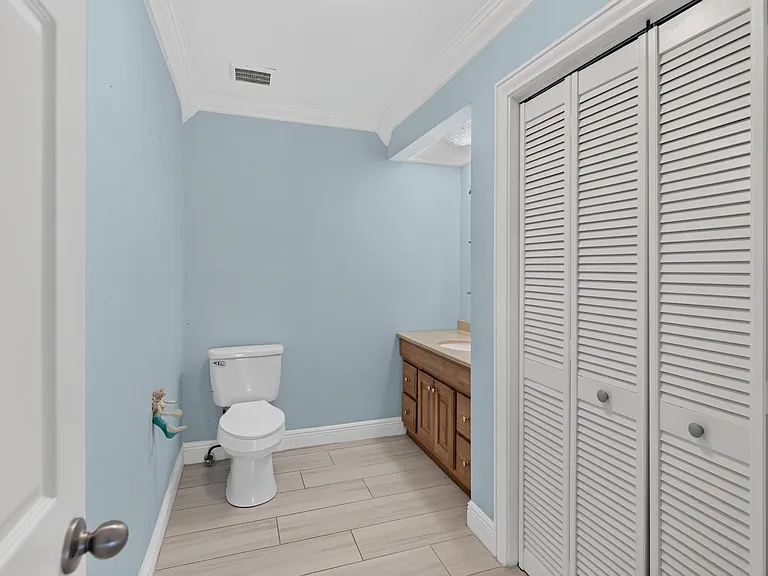 414 Somerset Dr — Photo 7
