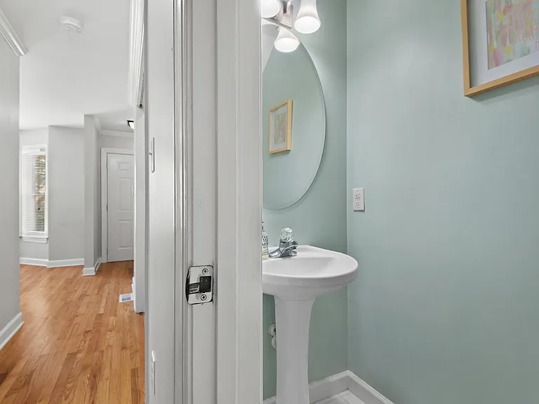 2803 Sterling Park Dr — Photo 8