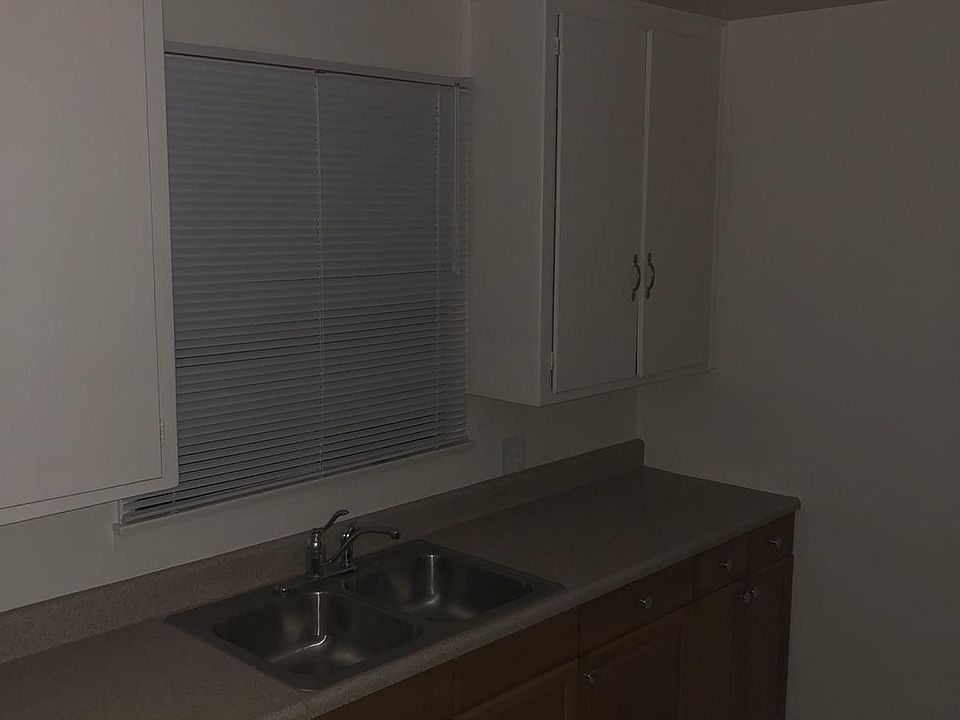 2nd image of 10821 Bloomfield St APT 7