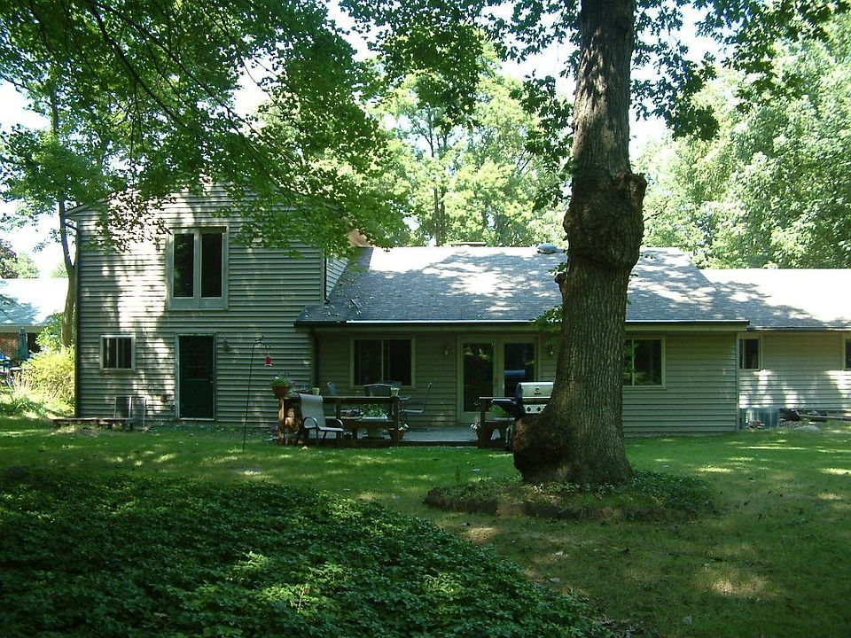 2nd image of 6522 Sprague Rd