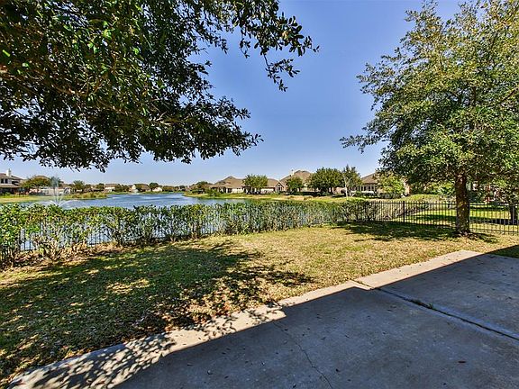 3rd image of 25411 Lockspur Dr