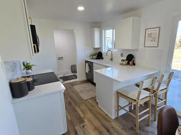 10548 W Fox Brush Dr, Boise, ID 83709
