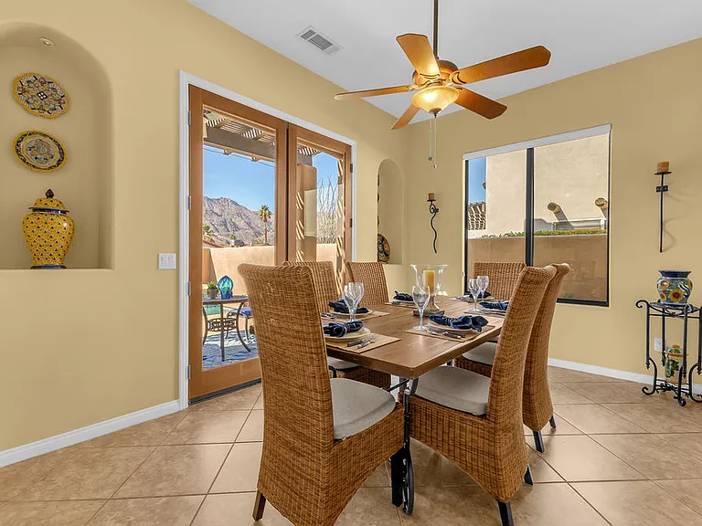 54052 Avenida Martinez — Photo 10
