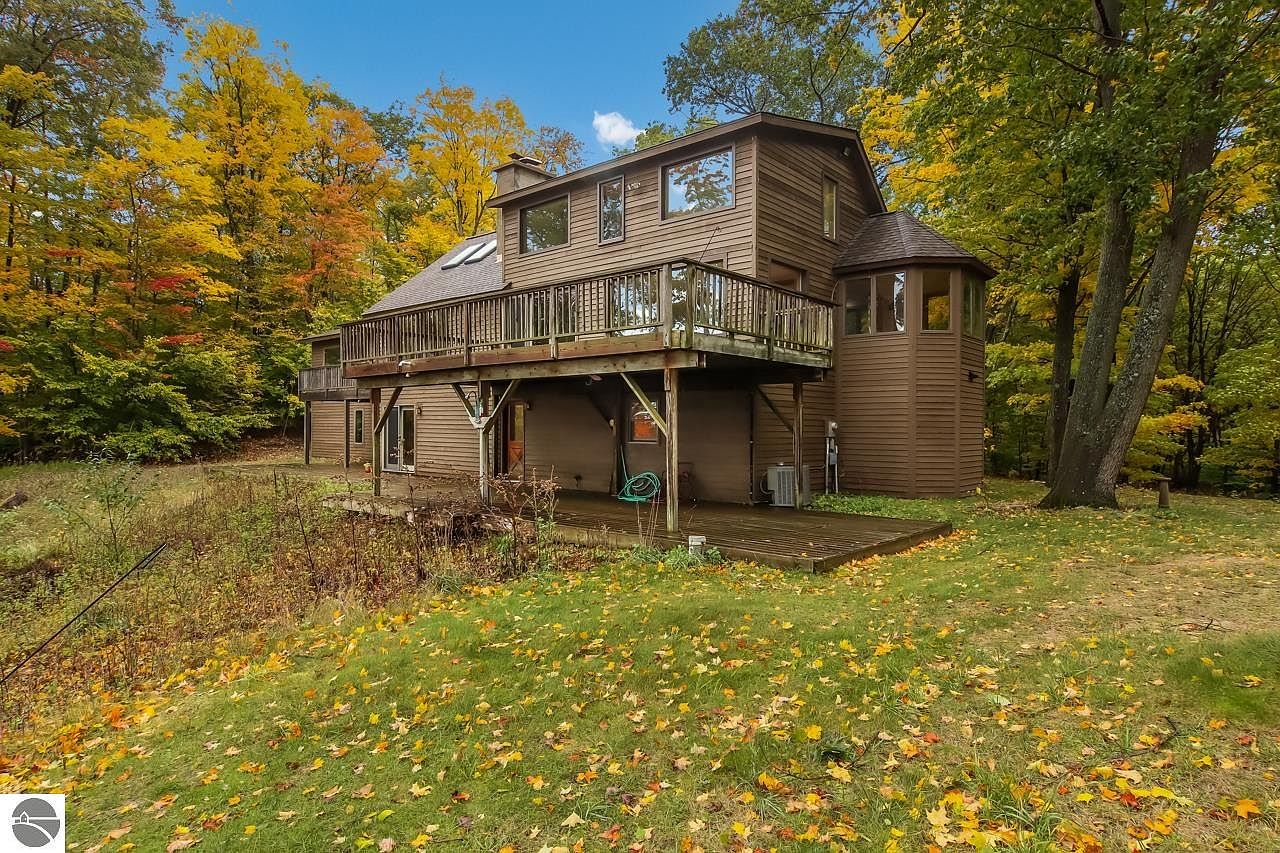 3209 & 00 W Trumbull Rd, Maple City, MI 49664 Zillow