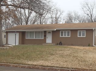 1718 SW Belle Ave, Topeka, KS 66604