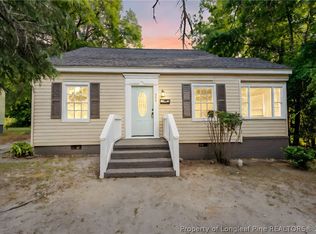 211 Hawthorne Rd, Fayetteville, NC 28301