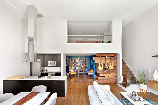 Sold by Bold New York | media 2