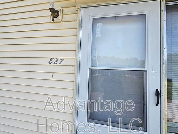 2nd image of 827 N 70th Ter