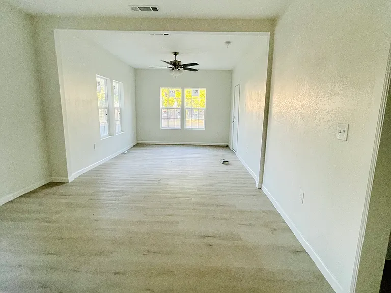 918 S Rockwall Ave — Photo 7