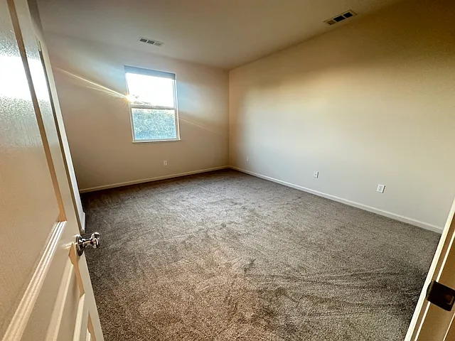 25442 Huntwood Ave — Photo 25