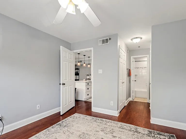 3313 Wyndham Cir #2220 — Photo 3