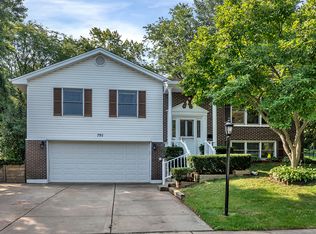 795 Park Ln, Hoffman Estates, IL 60192