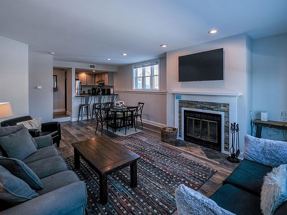 3rd image of 35 White Loop #B101