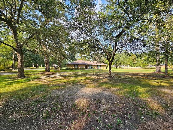 3rd image of 1550 Roosevelt Dr