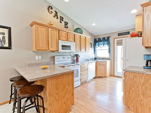 5th image of 1455 Hayden Ln