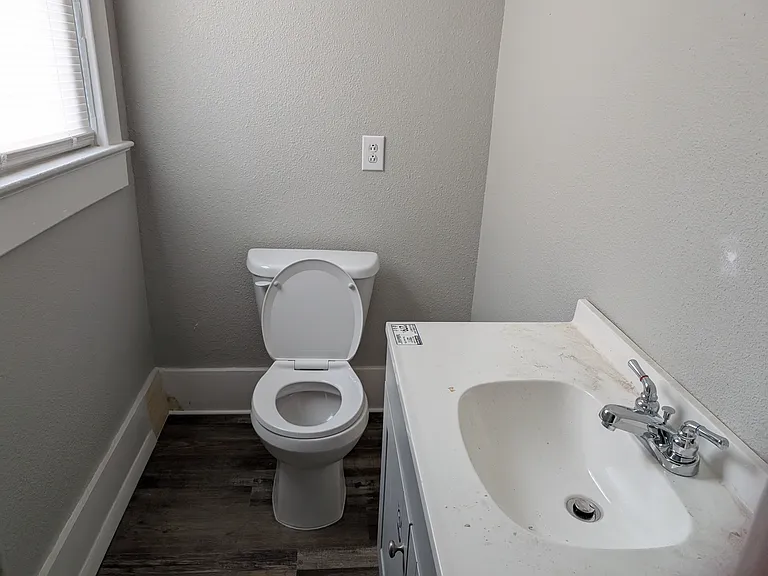 154 S Georgie Ave — Photo 9