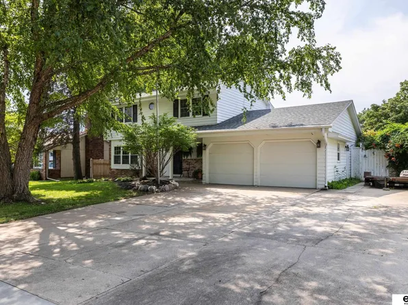 4012 N 95th St, Omaha, NE 68134