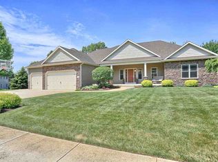 375 N Lake Placid Dr, Warsaw, IN