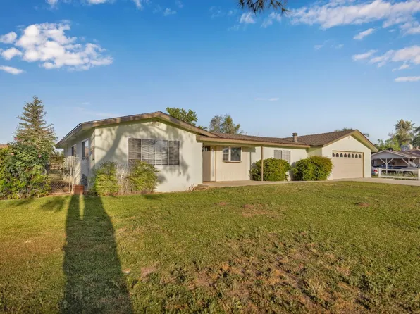 7805 Whirlaway St, Bakersfield, CA 93307