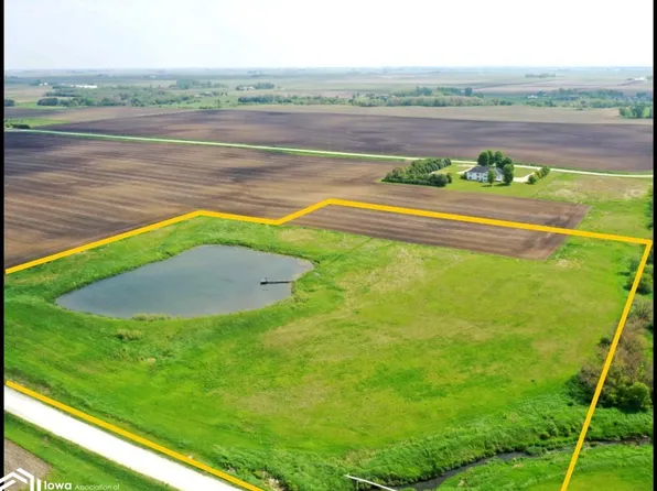 610th Ave, Nevada, IA 50201