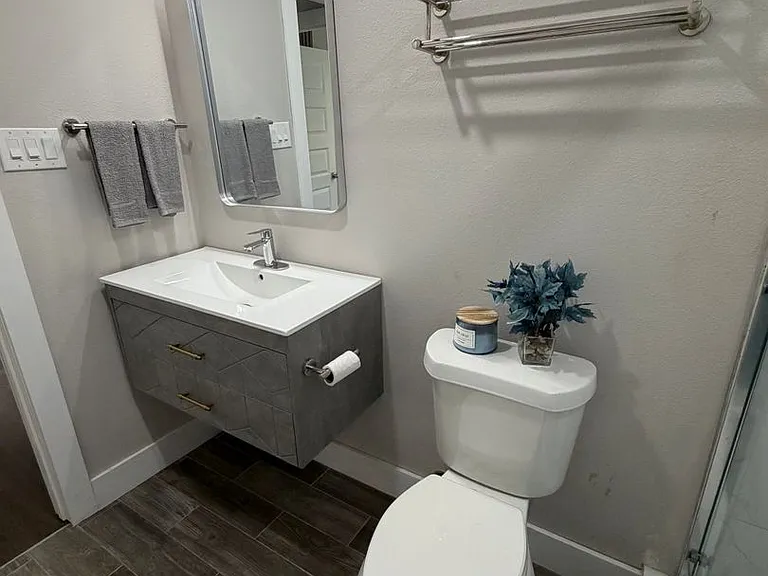 231 Elm St #76053 — Photo 12