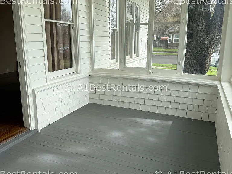 107 Hackberry Ave — Photo 14