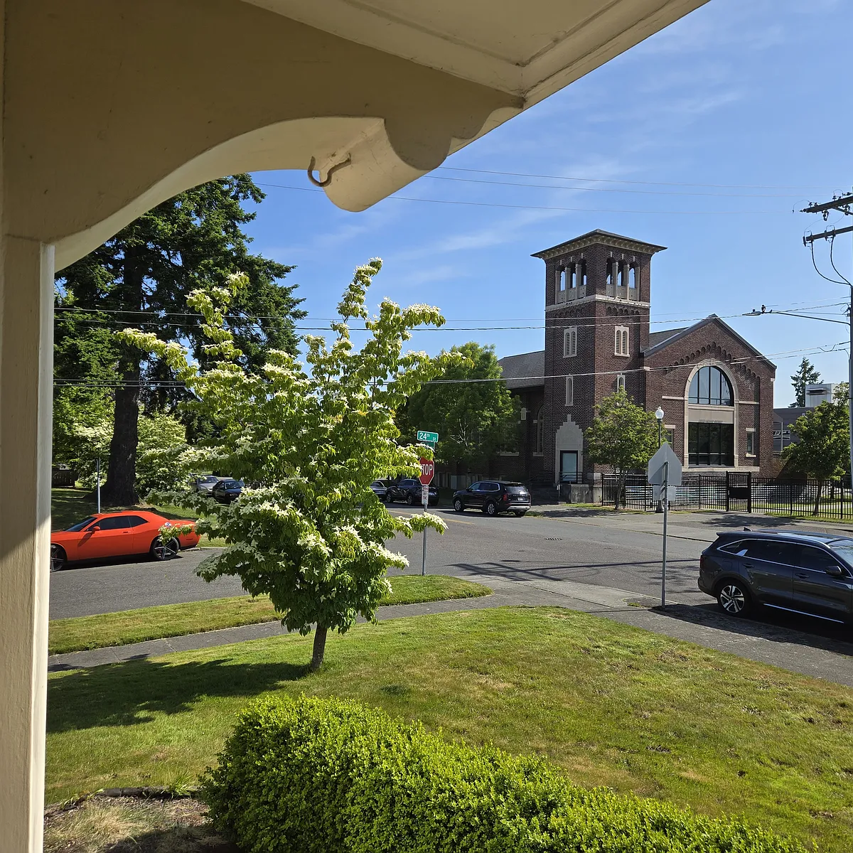 East View from the front yard: On 23rd and Hoyt Ave - 2404 Hoyt Ave #2