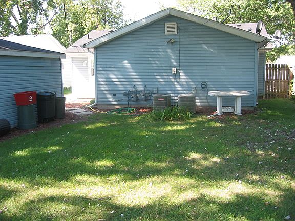 Rear of Unit w central air