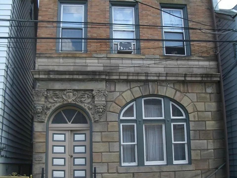 455 Pearl St #2