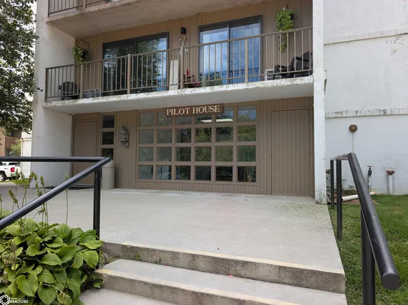 2700 N Shore Dr Unit 306, Clear Lake, IA 50428
