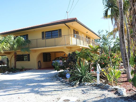 3rd image of 2699 Sombrero Blvd