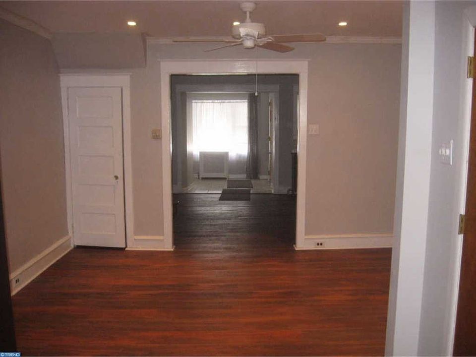 2nd image of 942 Bridge St