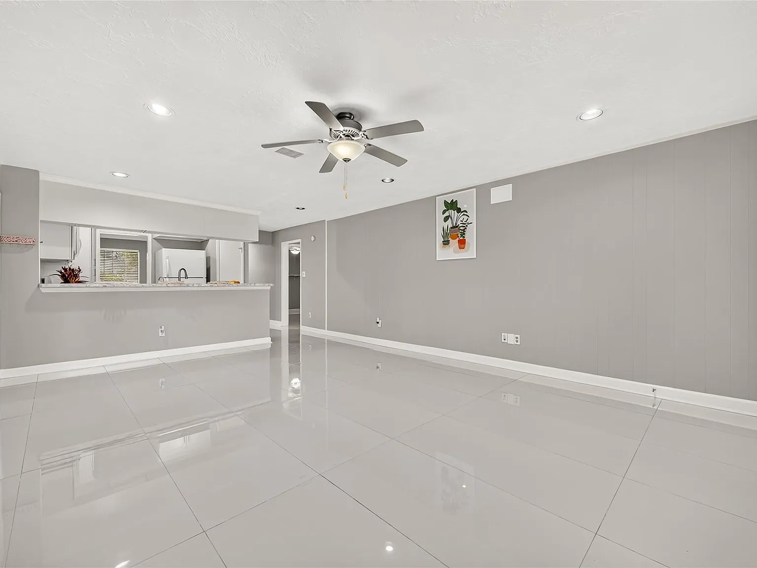 3 bed, 2.0 bath, 1393 sqft, $1,600 — Photo 4
