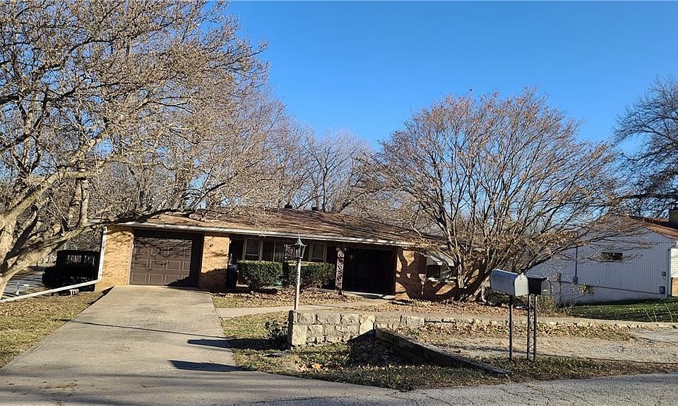 1st image of 3239 N 66th Ter