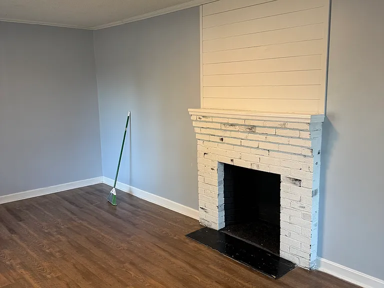 138 Whitman Cir — Photo 7